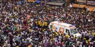 Two die as lakhs throng Jagannath Yatra in Puri